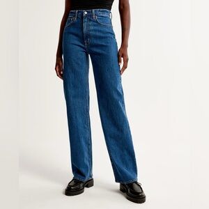 Abercrombie // 90s Relaxed Jean // 28
